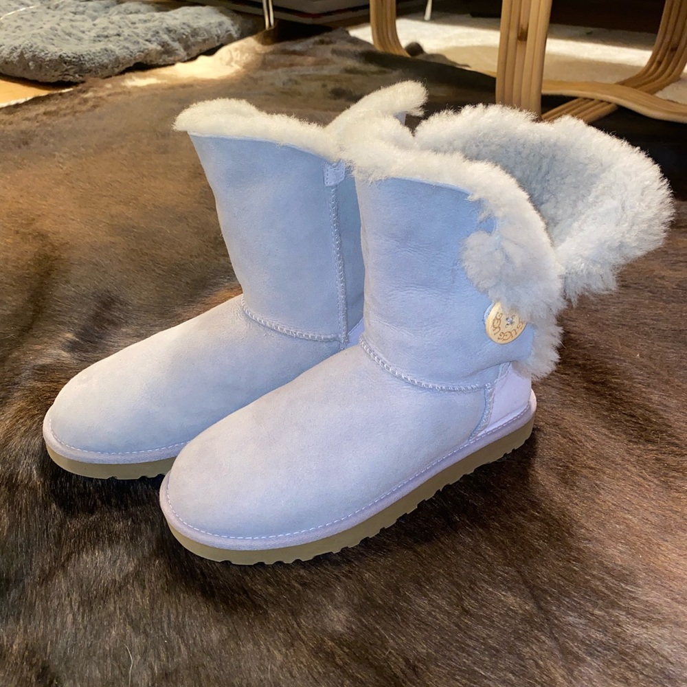 Womens Bailey Button Purple UGG boots
